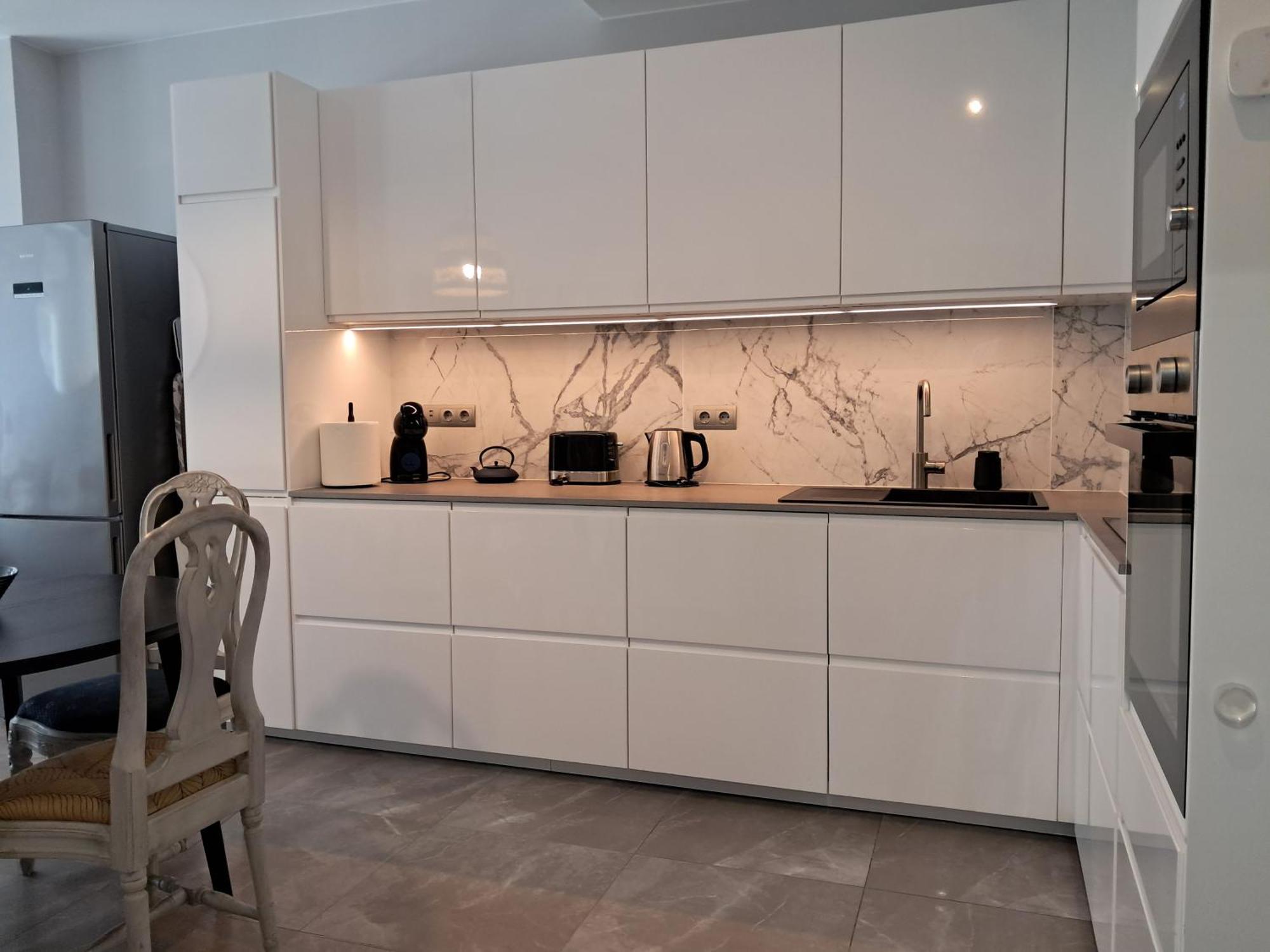 Beautiful New 2br In Golden Mile Of Apartamento Marbella